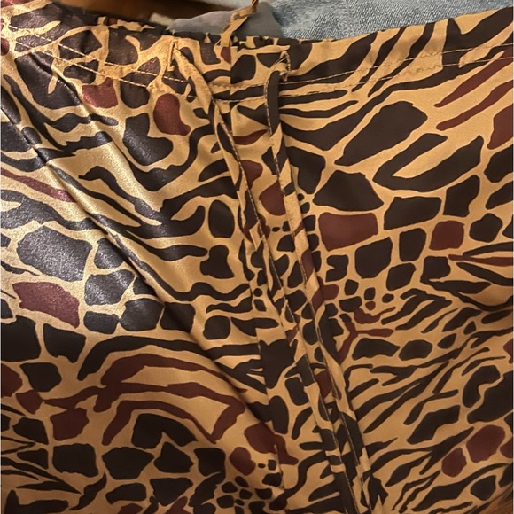 Sleepwear Set Brown Animal Print Satin Like Cropped Tank W/matching Pants Sz Sm - Picture 7 of 8